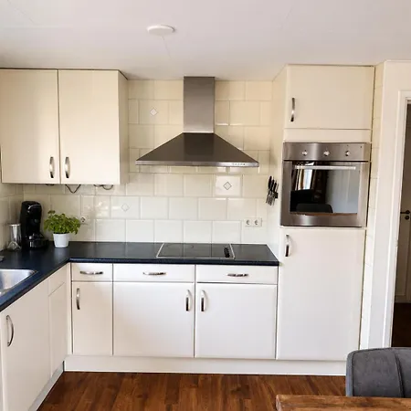 Gezellig Met Tuin, Nabij Speeltuin En Zwembad Holiday home *